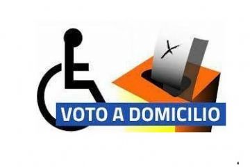 Esercizio del voto al loro domicilio da parte degli elettori affetti da infermit&#224; tali da impedire l&#39;allontanamento dall&#39;abitazione.